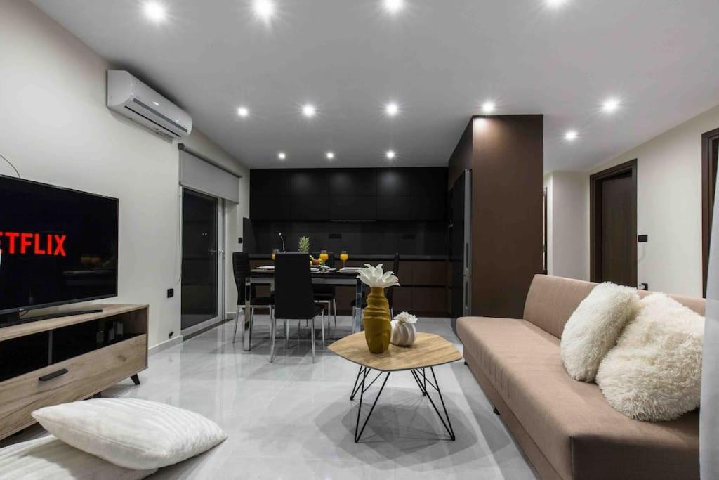 קיסאמוס Home Sweet Home - Big Balcony With Great View מראה חיצוני תמונה