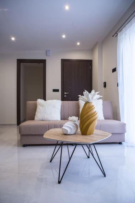 קיסאמוס Home Sweet Home - Big Balcony With Great View מראה חיצוני תמונה