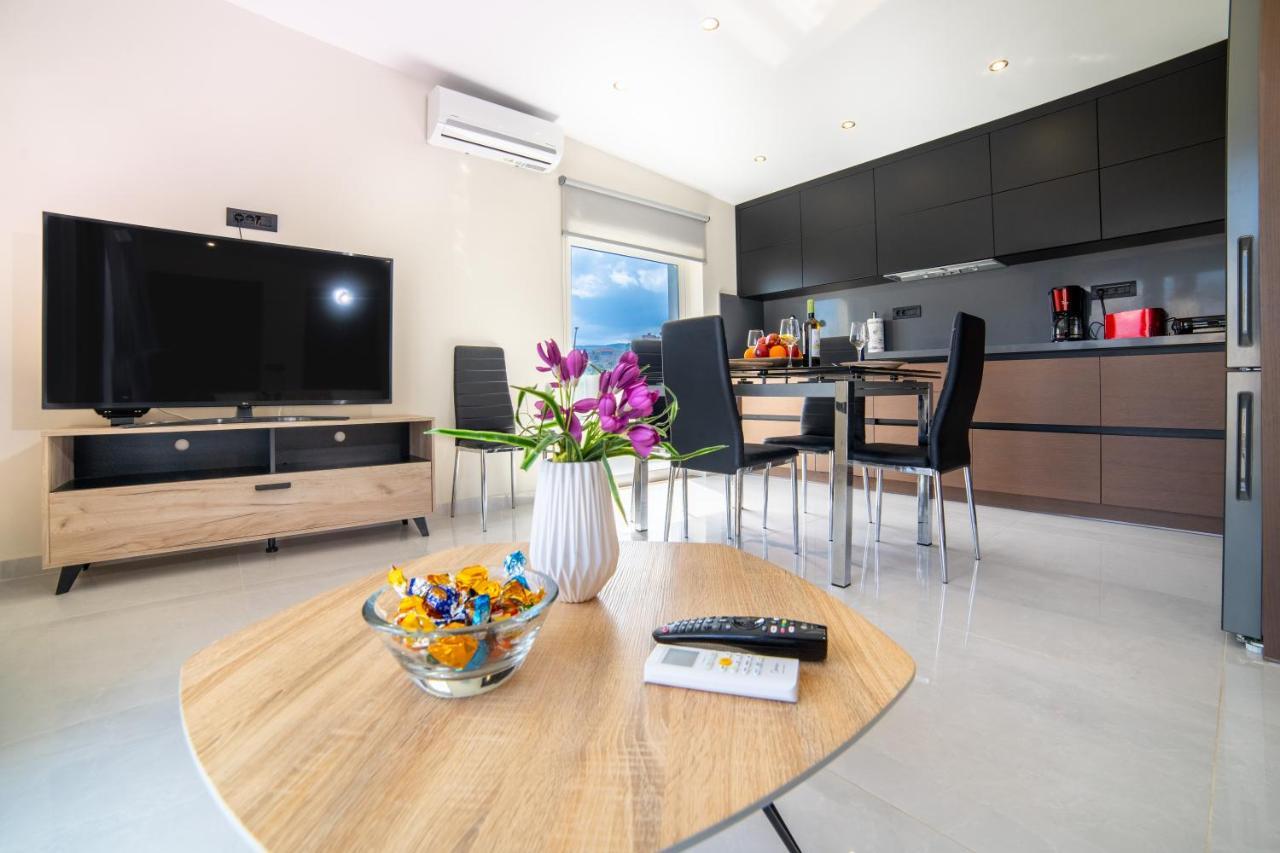 קיסאמוס Home Sweet Home - Big Balcony With Great View מראה חיצוני תמונה